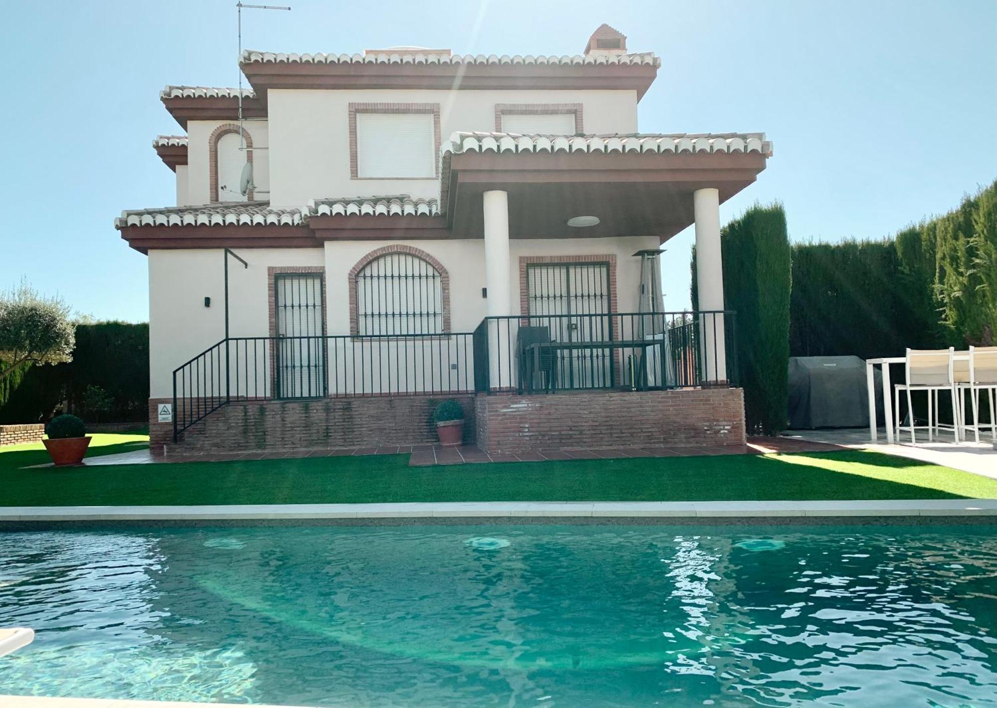 Villa Ciudad Golf Playa Montana Otura Exterior foto